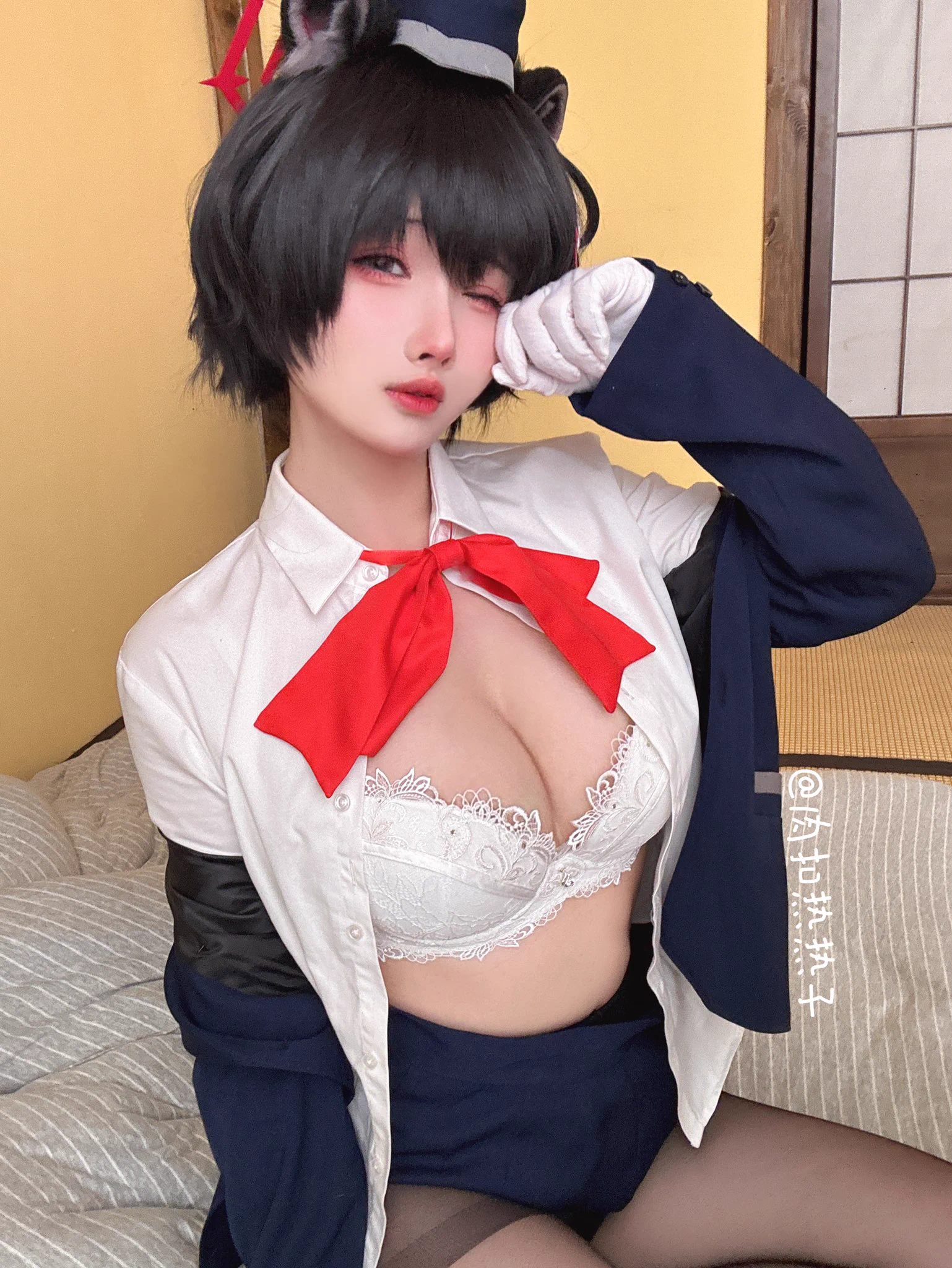 糟糕！在工作时间摸鱼睡觉被老师发现了！（是导游椿♡）＃BlueArchive ＃ブルーアーカイブ https://t.co/ckja1zZjmp