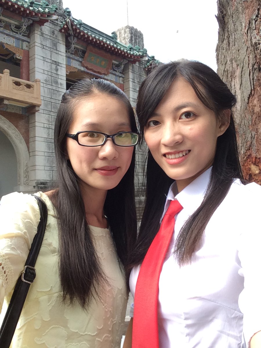 毕业小姐姐写真[131P+199M] #眼镜娘 #眼镜妹 #毕业照 #女大学生 #写真 
No.052120 预览全套尺度看置顶或私信 投稿：@007share 
眼镜娘圈子：https://t.co/VSeJDJ4qxz https://t.co/2B9jHC2syx