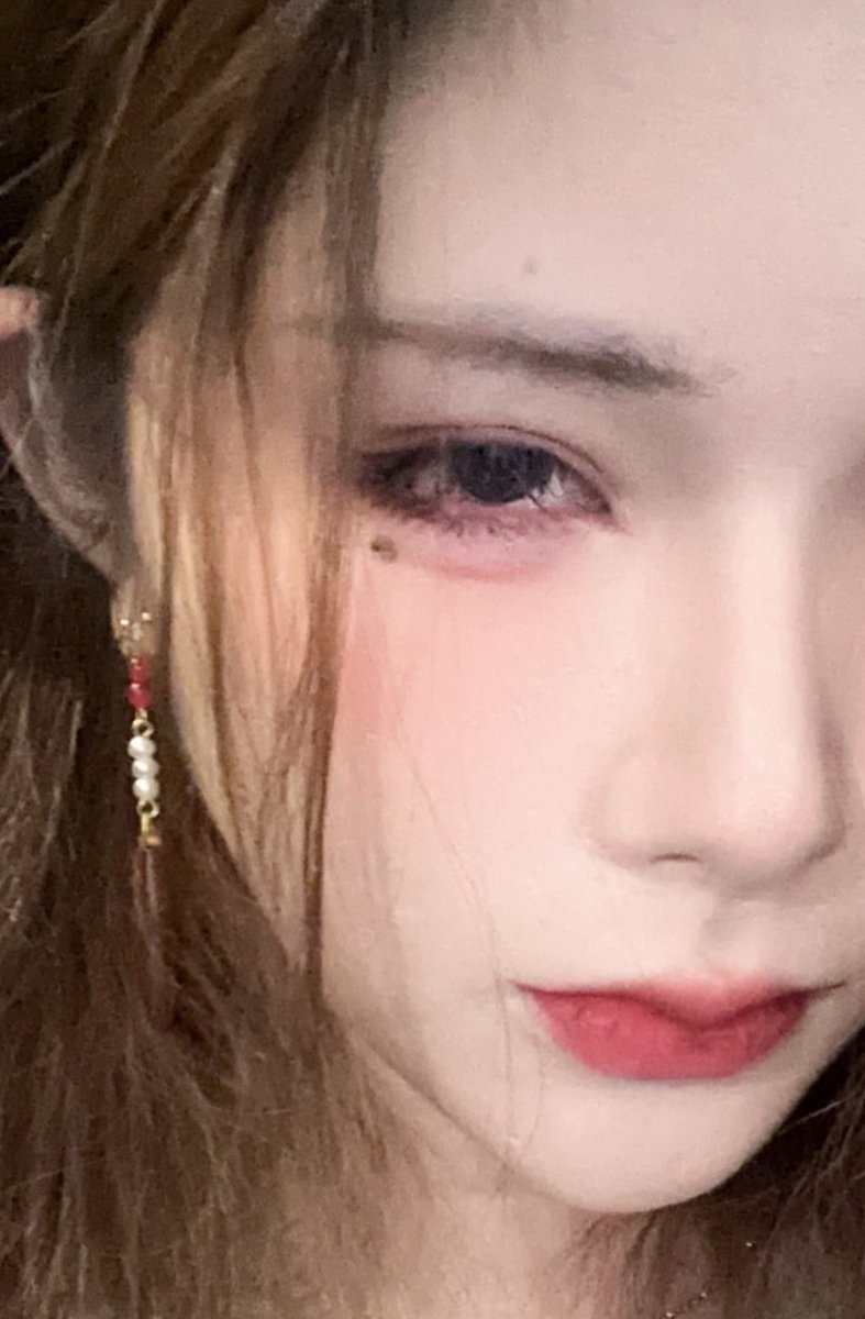 好奇我长什么样？ https://t.co/i5inVvWNIx