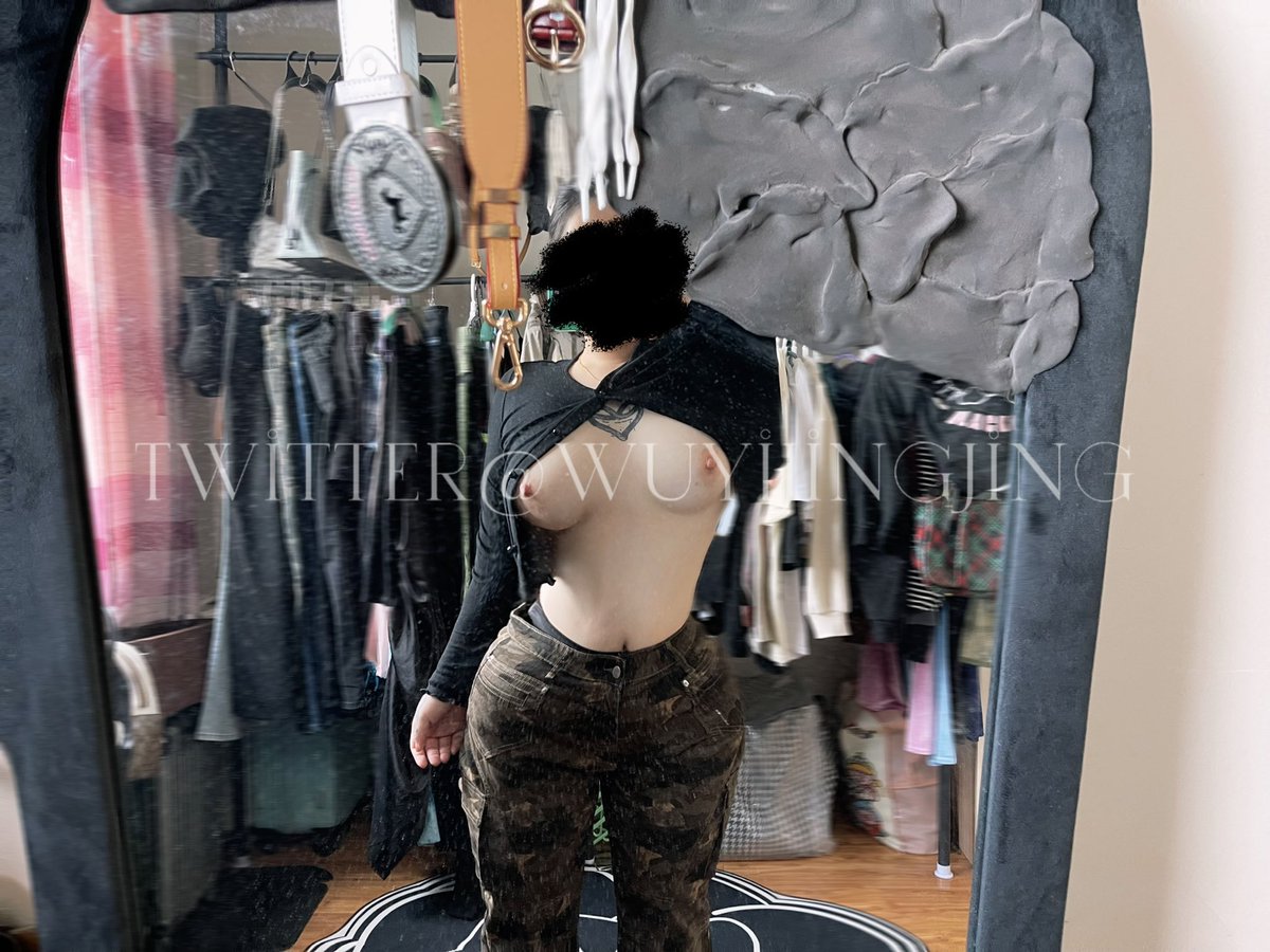 当“特种兵”和她的武器同时出现。 https://t.co/fVKgtZ3Grc