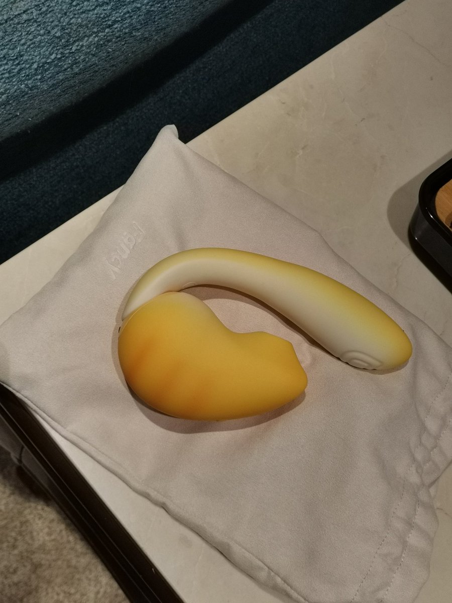 小猫秒了。 https://t.co/MKmuCtDula