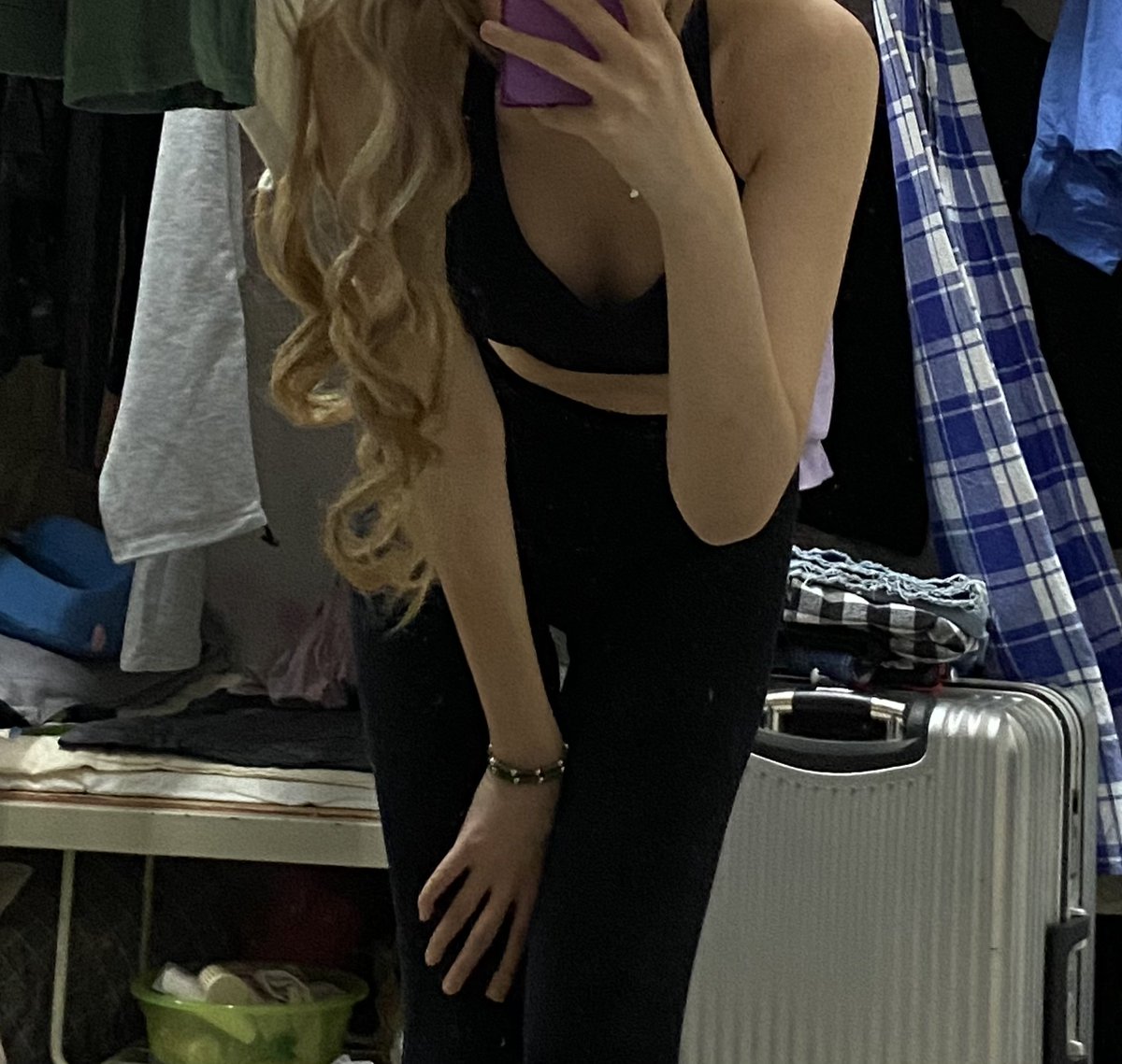 大学宿舍光腿丝袜反差露出系列（21）
@hutuiaitewo 
@woshuaibao 
@wsdsbs 
@meiridabishai

#反差 #反差女大学生 https://t.co/rGA16tqzjM