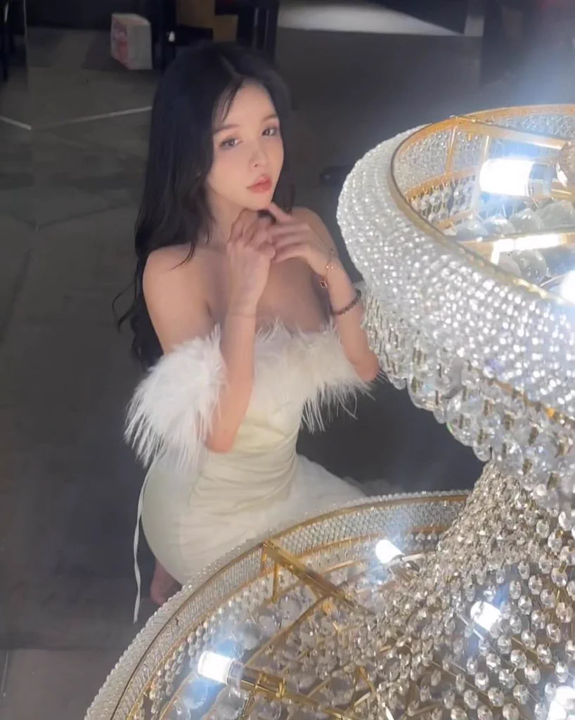 520和誰在一起最幸福? ◻️舔狗 ◻️渣女 ◻️海王◻️中央 ◻️渣男 ✅我#香菱#主頁連結 https://t.co/QWRViwn5ni