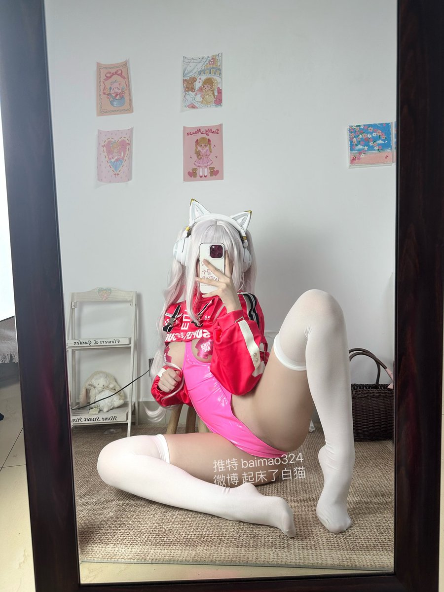 有一点点想要

@RLWJ_kuking
@JWCJ_kuxs
@JQDZ_Charm
@JLSQ_kuxs https://t.co/WDcNKnw7ju