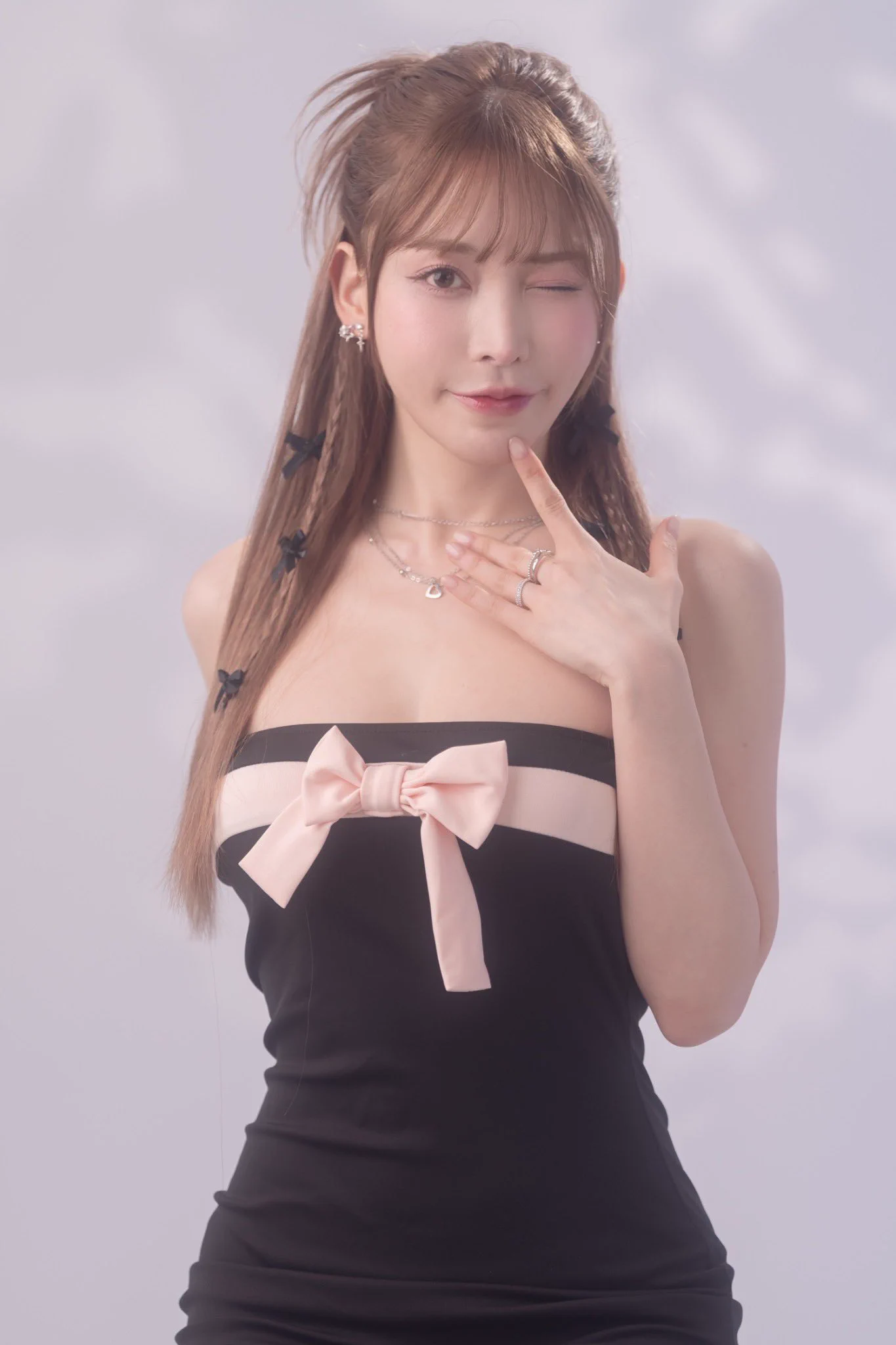 AVway(@avwaygo )さんのブースで8月のTREに参加します🫶初めてのTRE、今からとっても楽しみ🥰TREに来てくれるAVファンの皆に早く会いたい🫶 https://t.co/f0sWQl1hYy