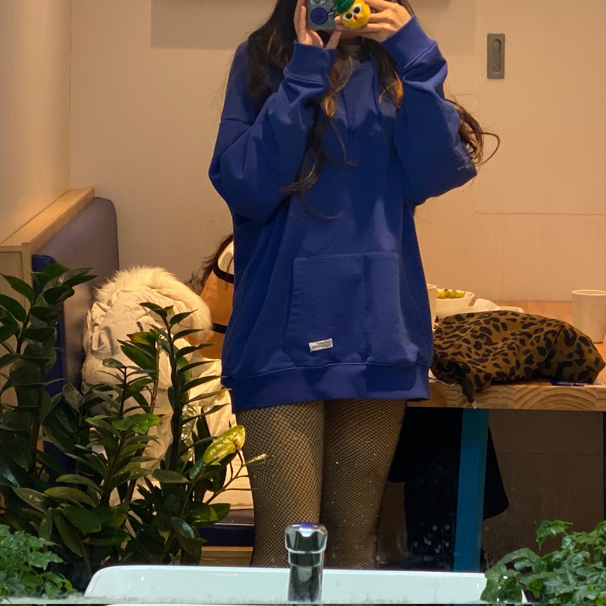 大学宿舍反差光腿黑丝露出系列（18）
@cuteeeee11
@euteeeee
@wqganenshi_
@007share

#反差 #反差女大学生 https://t.co/BOvJf73Com