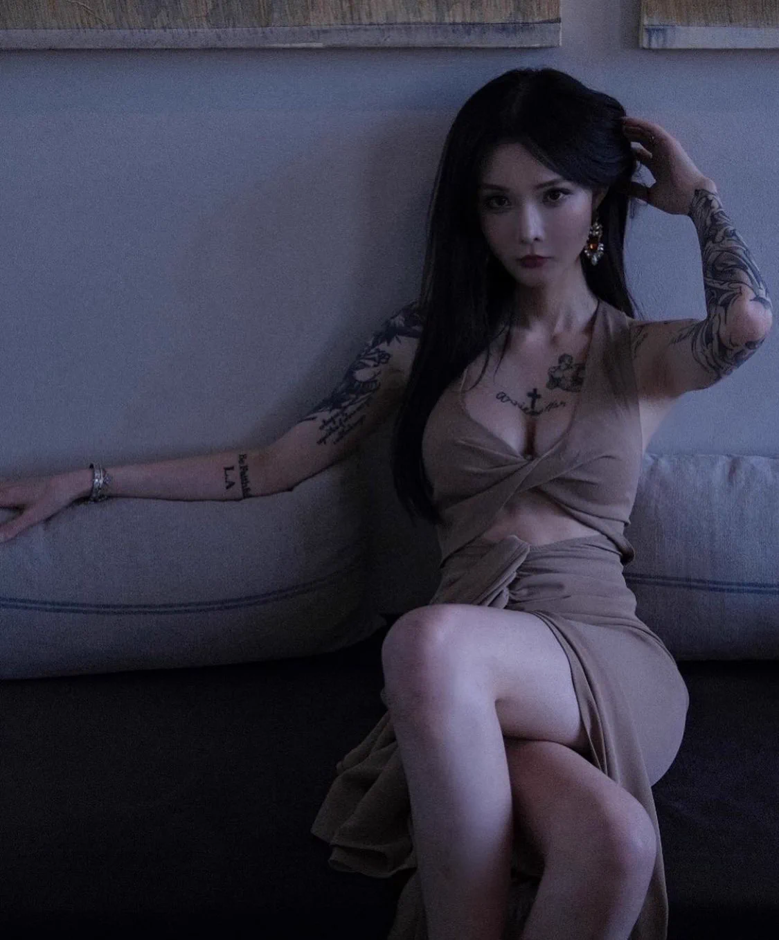 她站在那里 就是一个小小的永恒 https://t.co/3B0Rl9yBHU