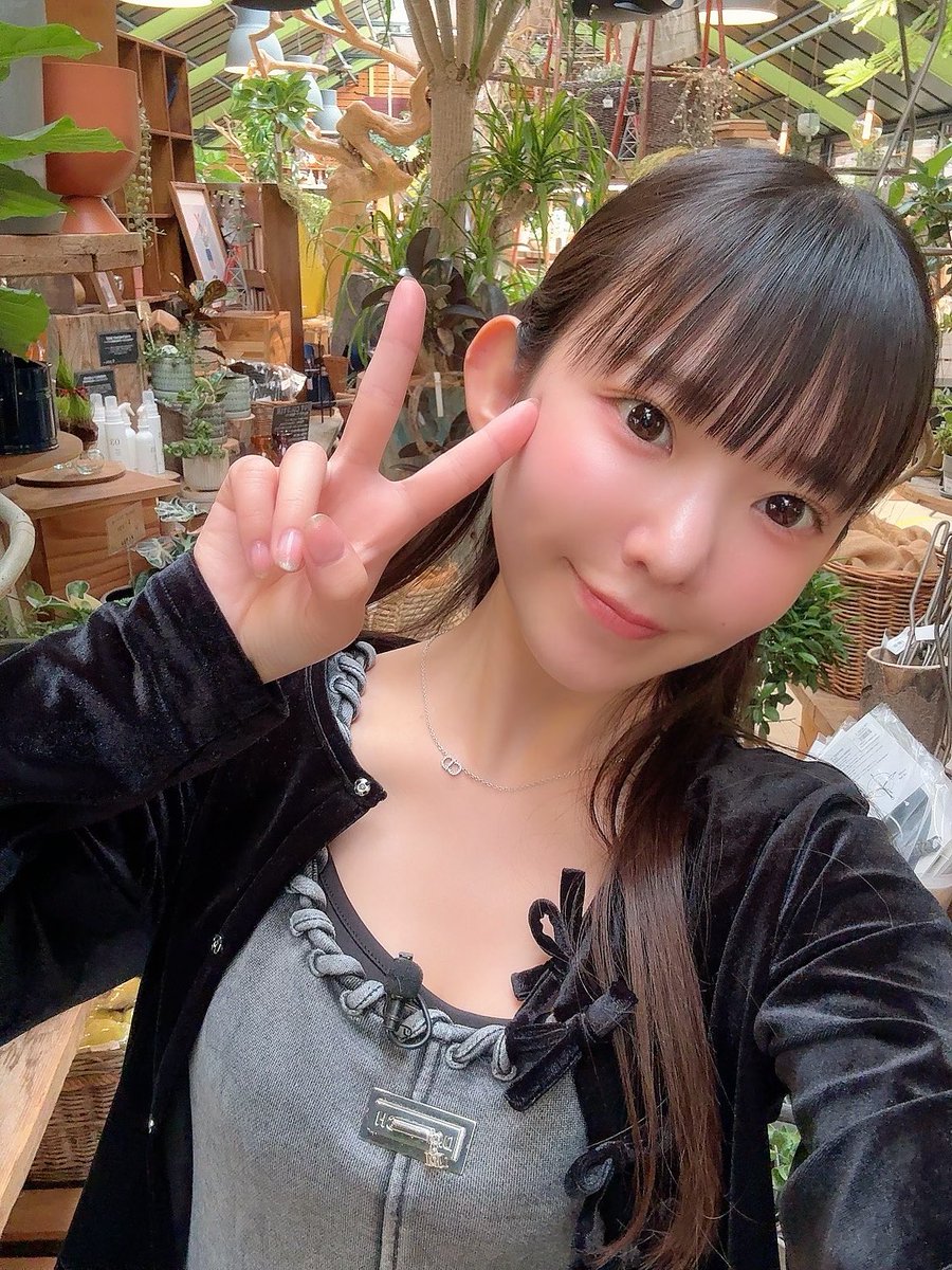 奈良テレビ 「いい福みつけ旅」
本日23:30-24:00放送です🩵
今回は植物の楽園「the Farm UNIVERSAL OSAKA」さんに♡
珍しい多肉植物やかわいすぎる動物たちと触れ合って最高に癒されて楽しんできたよ🫶
放送後はYouTubeにもアップされます✨
ぜひみてね❤️
#奈良テレビ
#いい福みつけ旅
#福盛訓之
#長澤茉里奈