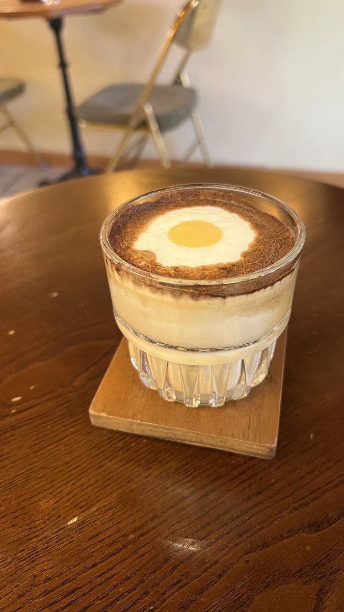 我没花的住宿费全TM让我吃了 一杯45一杯38 我尿急也得憋着让它们在我肚子里多待一会 https://t.co/tIIfmuohR6