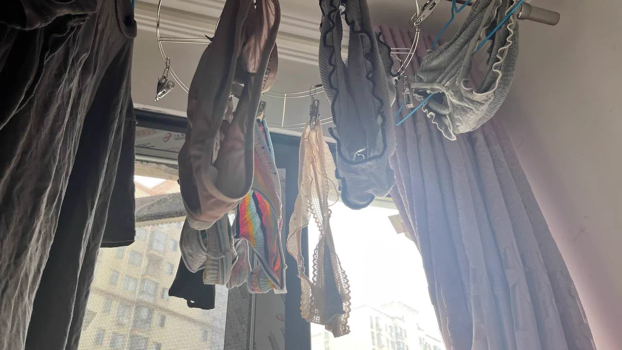 0716地区，湖北荆州推友投稿，邀请同好上门保养老婆的贴身衣物，寻找同城同好交流，交换老婆原味。有意向的同好可私信我获取联系方式，拒绝白嫖。 https://t.co/rTxP3S5Ekq