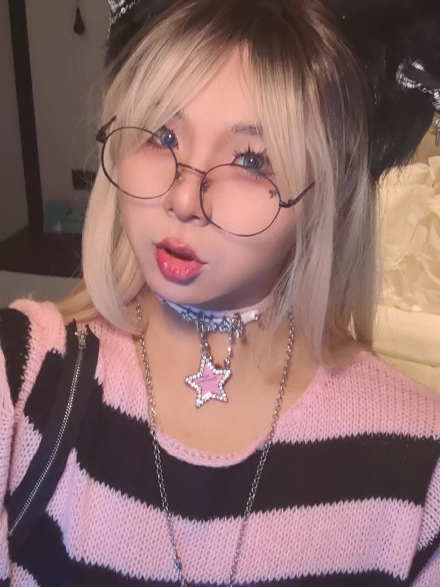 vv明明喜欢胖大叔，但是为什么找我的都是小五岁以上的弟弟～轻轻一撩就到手了呢～ https://t.co/KydEe61mNf