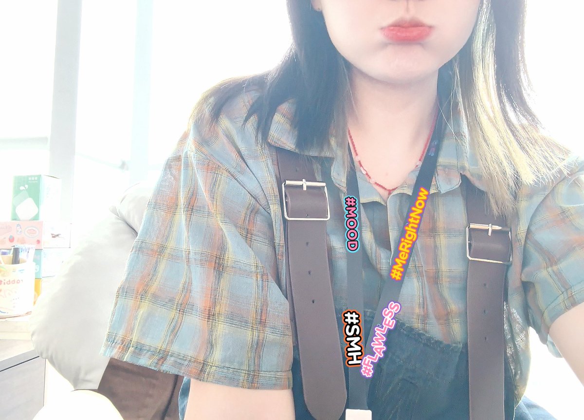 樱花树下站谁都美，我的爱给谁都热烈，不是你好，是我好。 https://t.co/lWaKrnGzmy