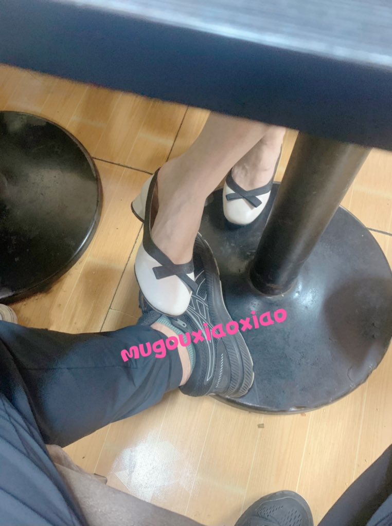 恋足爱好者的福音 https://t.co/28BjrGk8X5