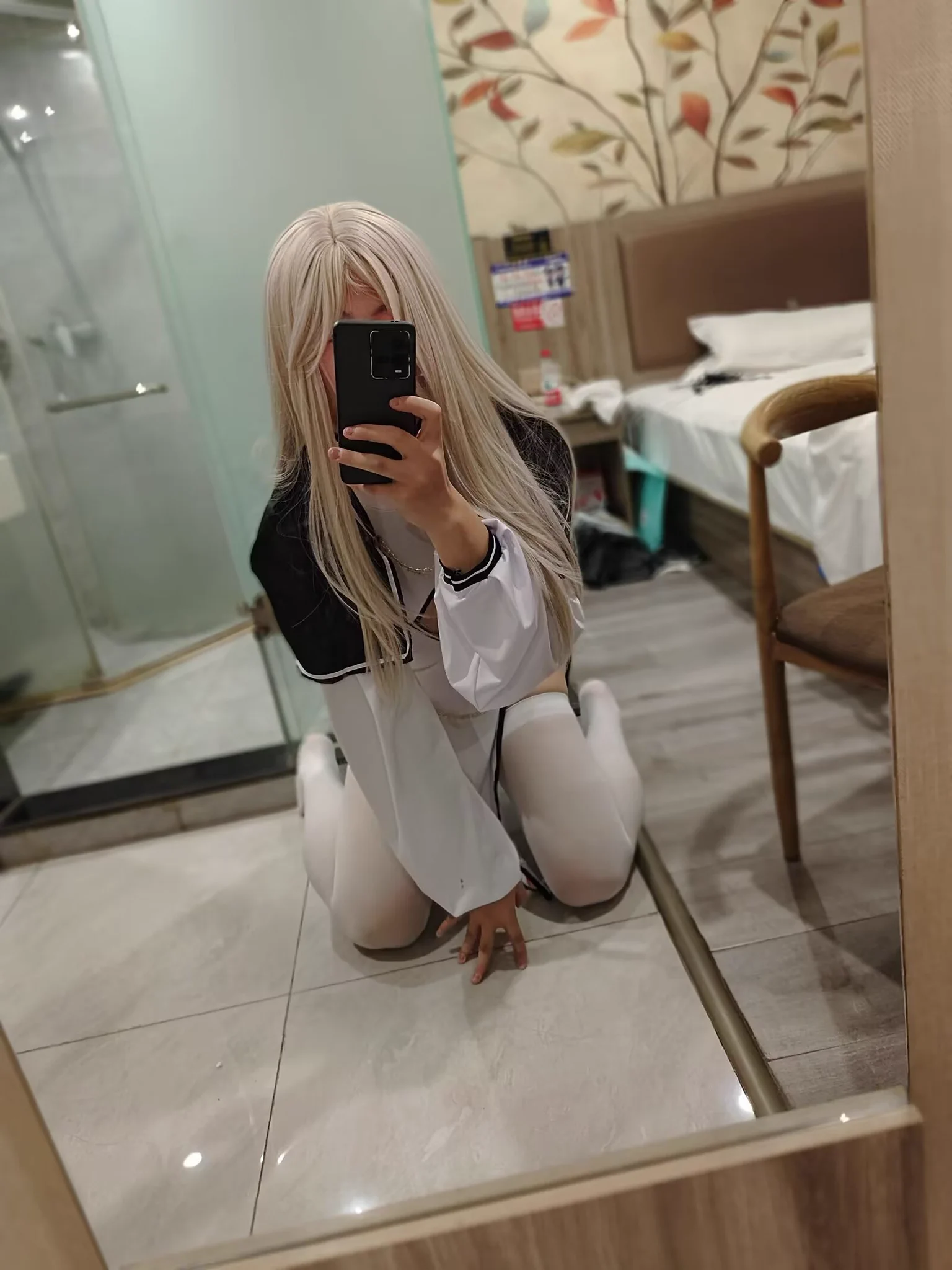 也是穿上小男娘战袍了🥵 https://t.co/82M0z5ObXn