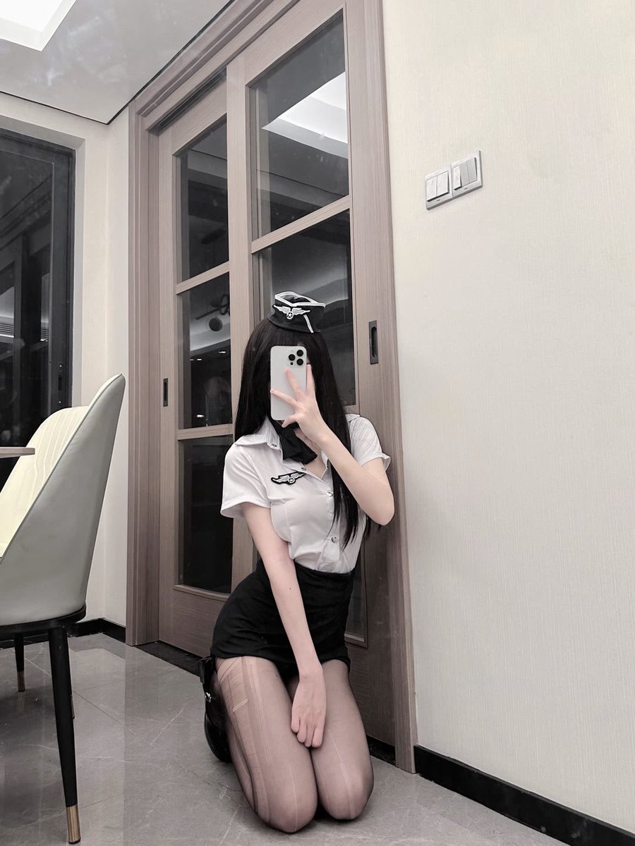 上次跟你说的当我小狗的事，你考虑的怎么样了？ https://t.co/spiT5E1GyU