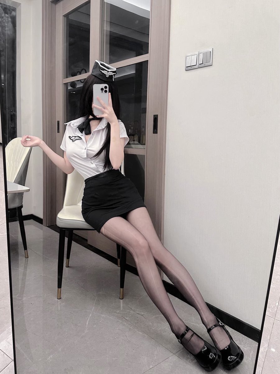 上次跟你说的当我小狗的事，你考虑的怎么样了？ https://t.co/spiT5E1GyU