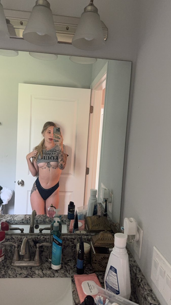 Feeling my self today..... https://t.co/Wbp2544Jq5