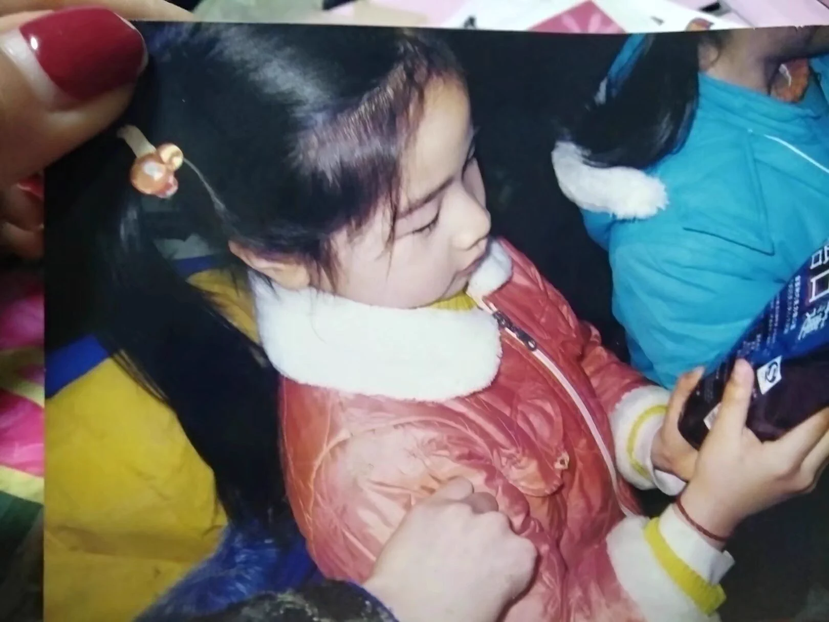 不得不说 我小时候就是个小美女🥹🥹🥹甚至有点像小刘亦菲 https://t.co/zjF5UGcQNq
