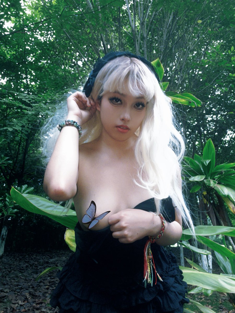 初次见面的姑娘 https://t.co/gecoyRfST2