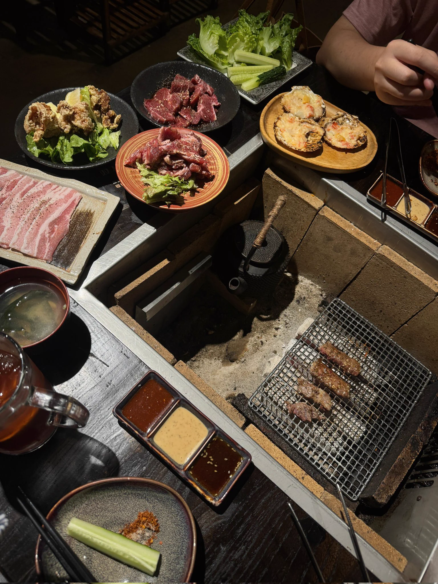 开启🔛甜蜜的一天和哥哥一起去看了美术展吃了烤肉肉🥩今天体重➕1 https://t.co/UNJxfKZVNb