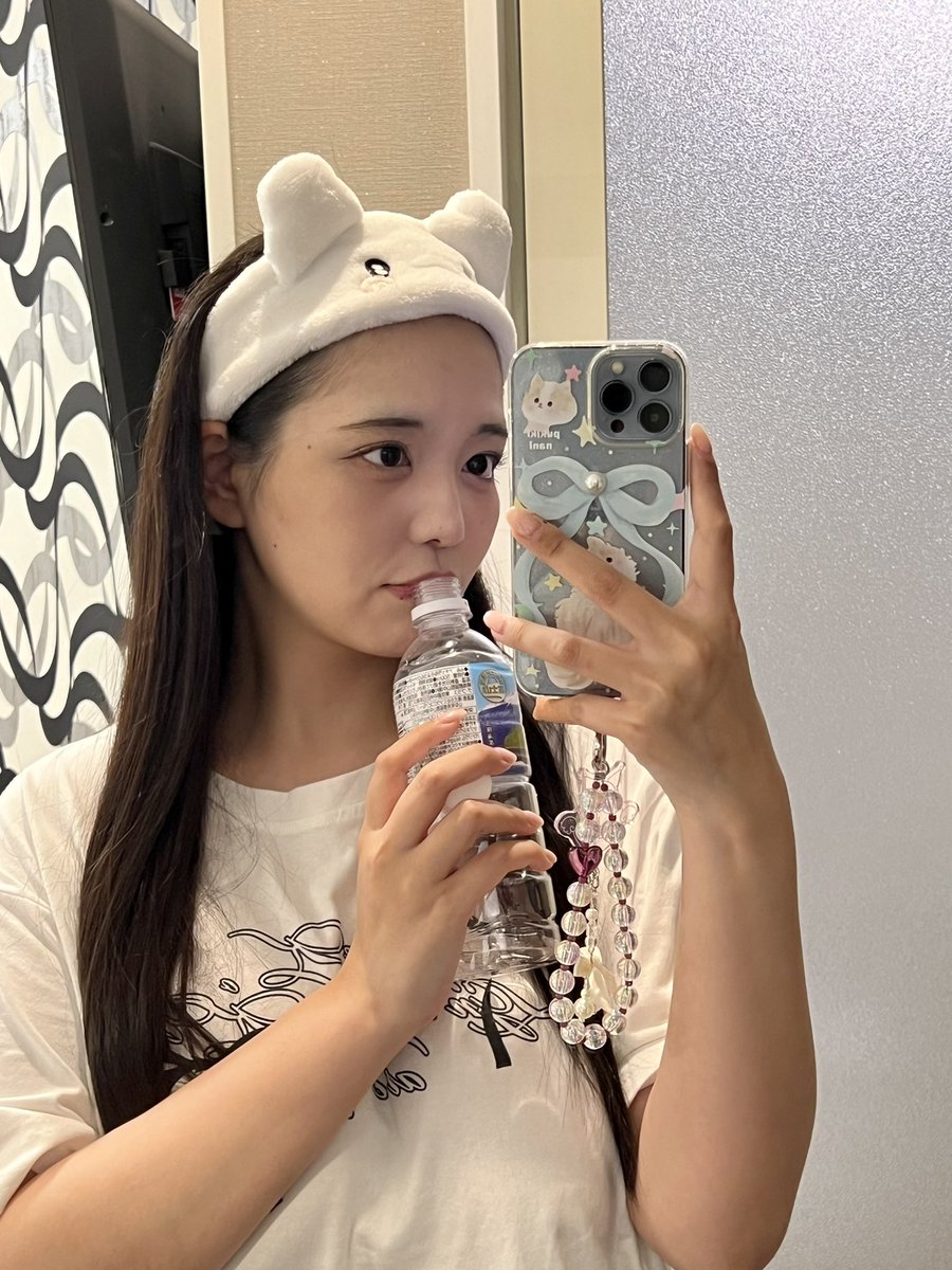 明日は撮影🔞で告知もある日だよ💖 https://t.co/DbTxiSKpyZ