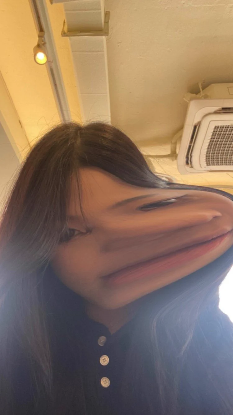 给各位男士提个意见啊。即使你是重度体液爱好者，并且女生也愿意让你舔一舔。但是你开始爆舔之前还是要确定一下女生喷了多少防晒比较好。比如现在就有一位男士正在疯狂查证误食防晒喷雾会怎么样。。 https://t.co/BNRhZA1VtU