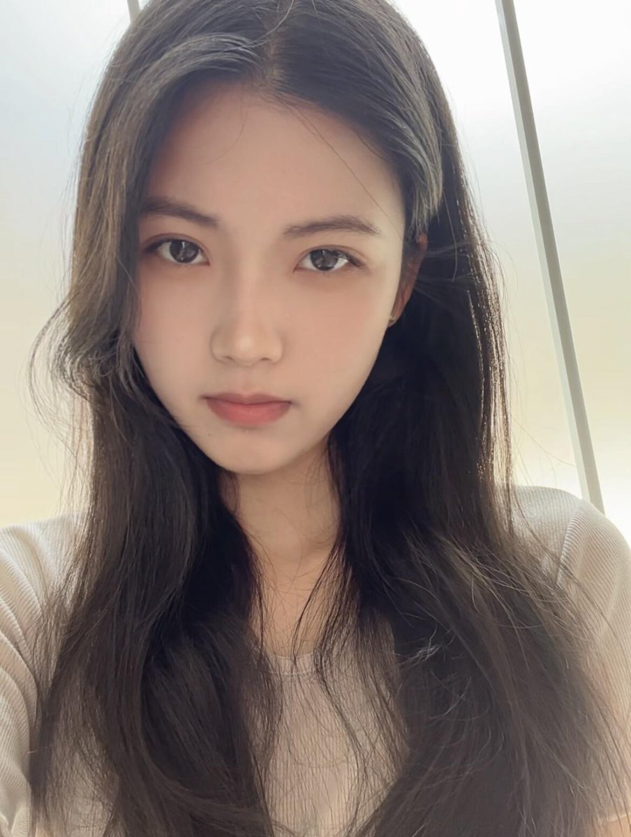 不用太漂亮，有点气质就好～ https://t.co/M0zk6jZchE