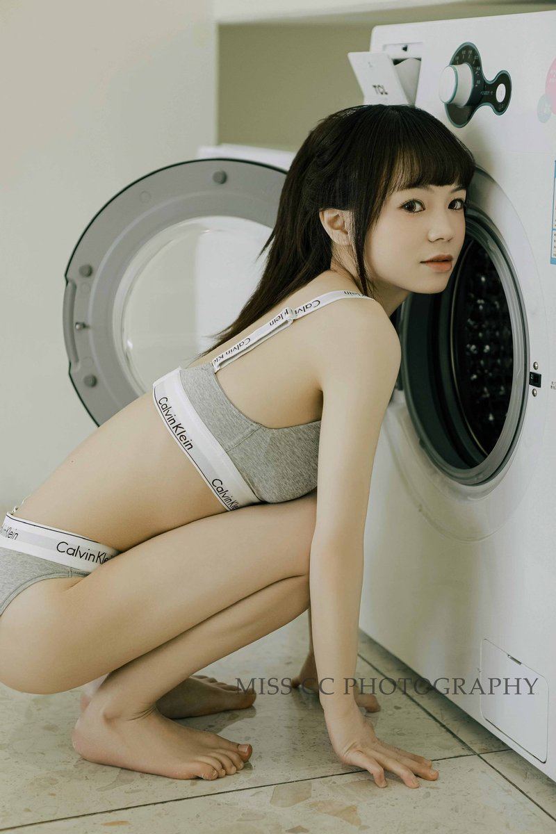 一周美式  一周没事
-
摄影/@misscc520 
出镜/@xiaoxiaocute5 https://t.co/aFRak0UC13