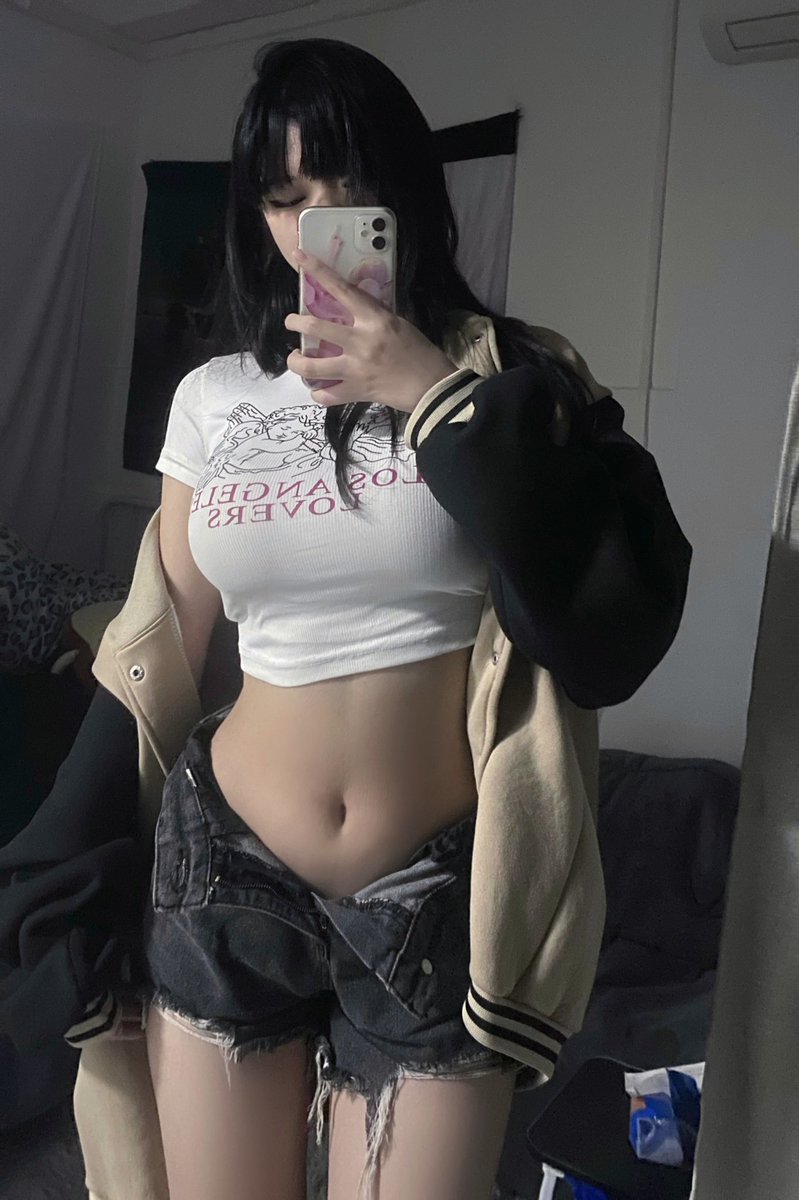 今天心情不错，发张照片 https://t.co/BY7Jf5WMA1