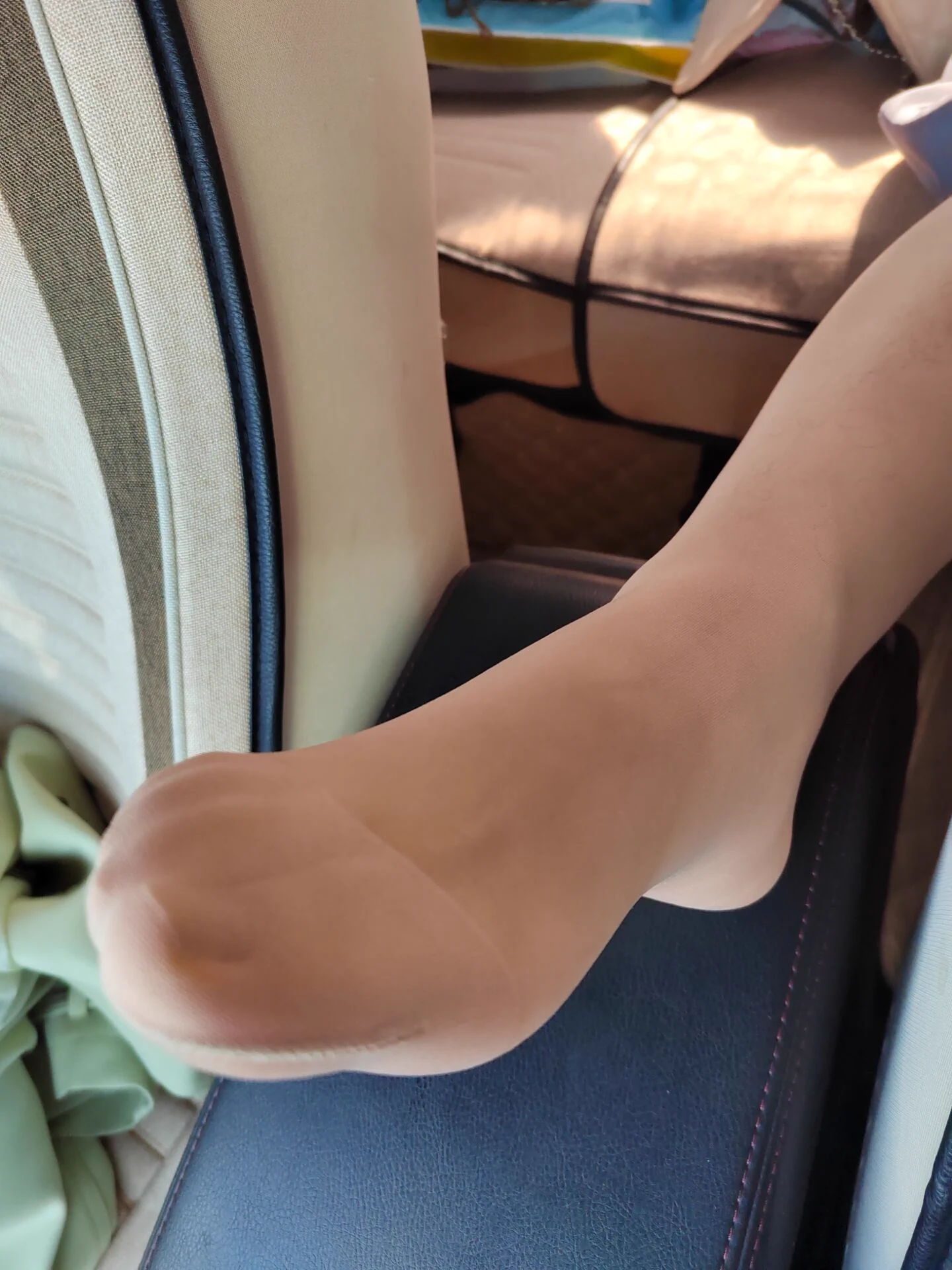 0546地区，山东东营推友投稿。资深绿帽绿奴老哥，找同城同好撸老婆内衣丝袜高跟鞋，然后S到买好的奶茶里，射完拿给老婆喝，不嫌多只嫌少！同城或周边有意向参与的同好，可私信我获取联系方式，拒绝白嫖！ https://t.co/6Acd6tPGbN