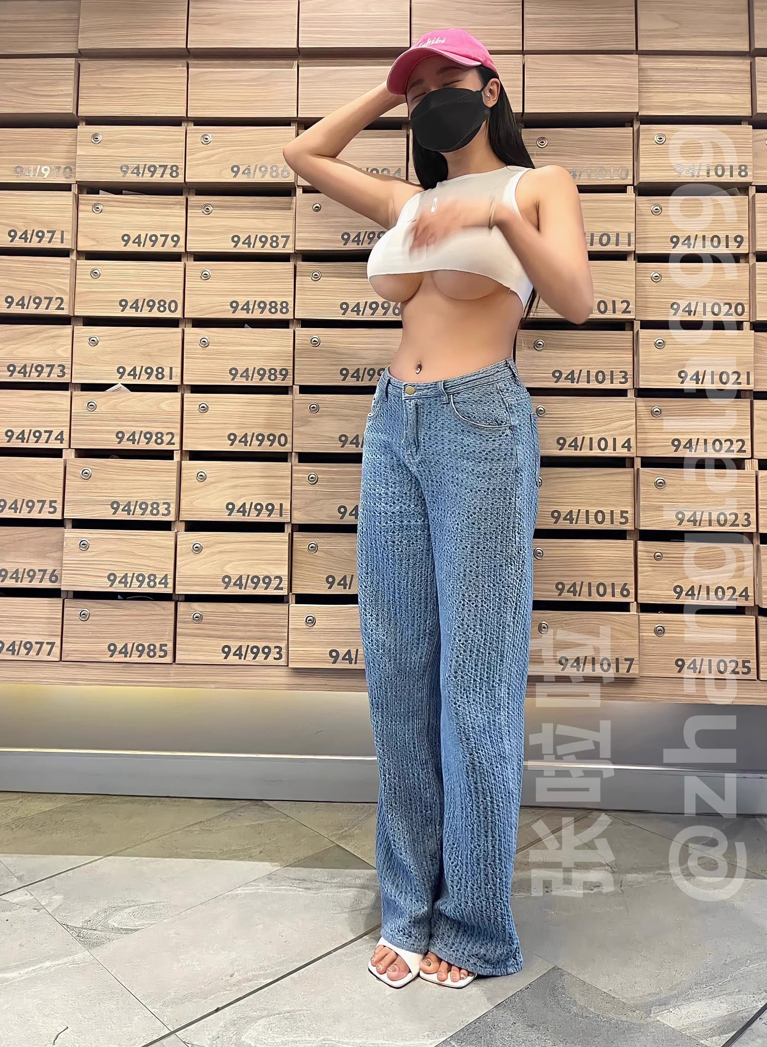 和姐姐一起逛街吧？你会不会逛着逛着会忍不住，把姐姐拉到某个角落猛嘬姐姐的大奶子? https://t.co/ztegAeC6xs
