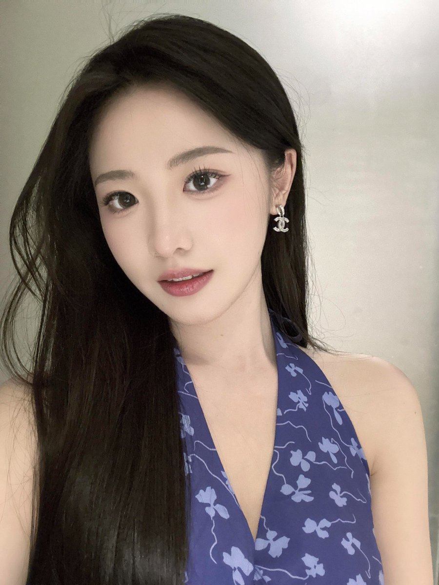 长这样的，找男朋友很难吗？ https://t.co/7BakZFW9z3
