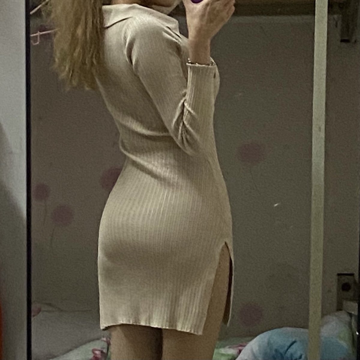 学校宿舍露出反差系列（22）
@hutuiaitewo 
@woshuaibao 
@wsdsbs 
@meiridabishai

#反差 #反差女大学生 https://t.co/ln2XZ7BOSx