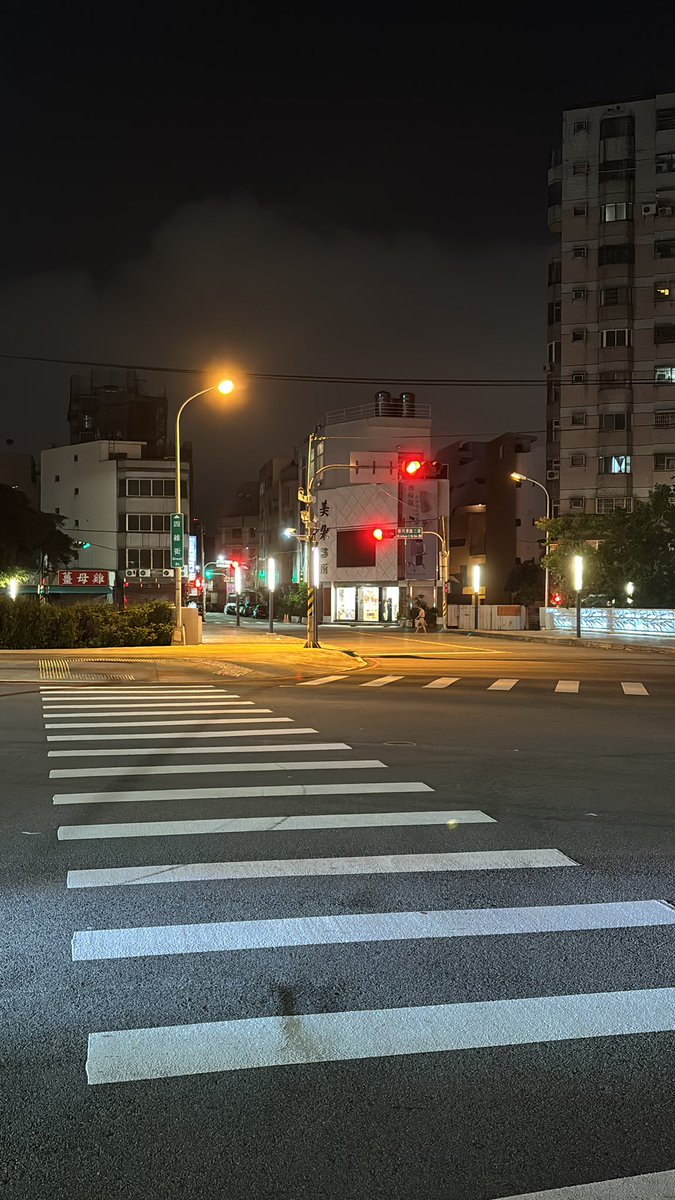 跟阿嬤順利簽約！
在街道上亂晃準備回家 https://t.co/8l3U9QT6QV