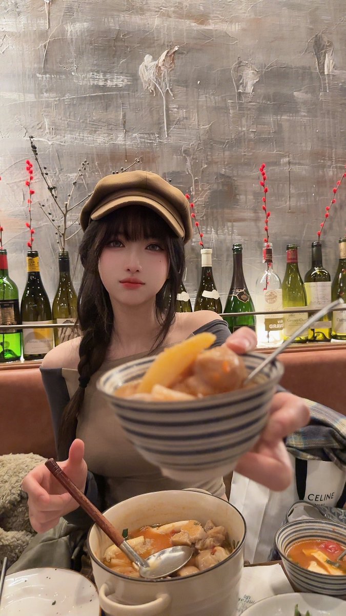 今天有好好吃饭嘛？🍛 https://t.co/Hy9Qi9aRQL