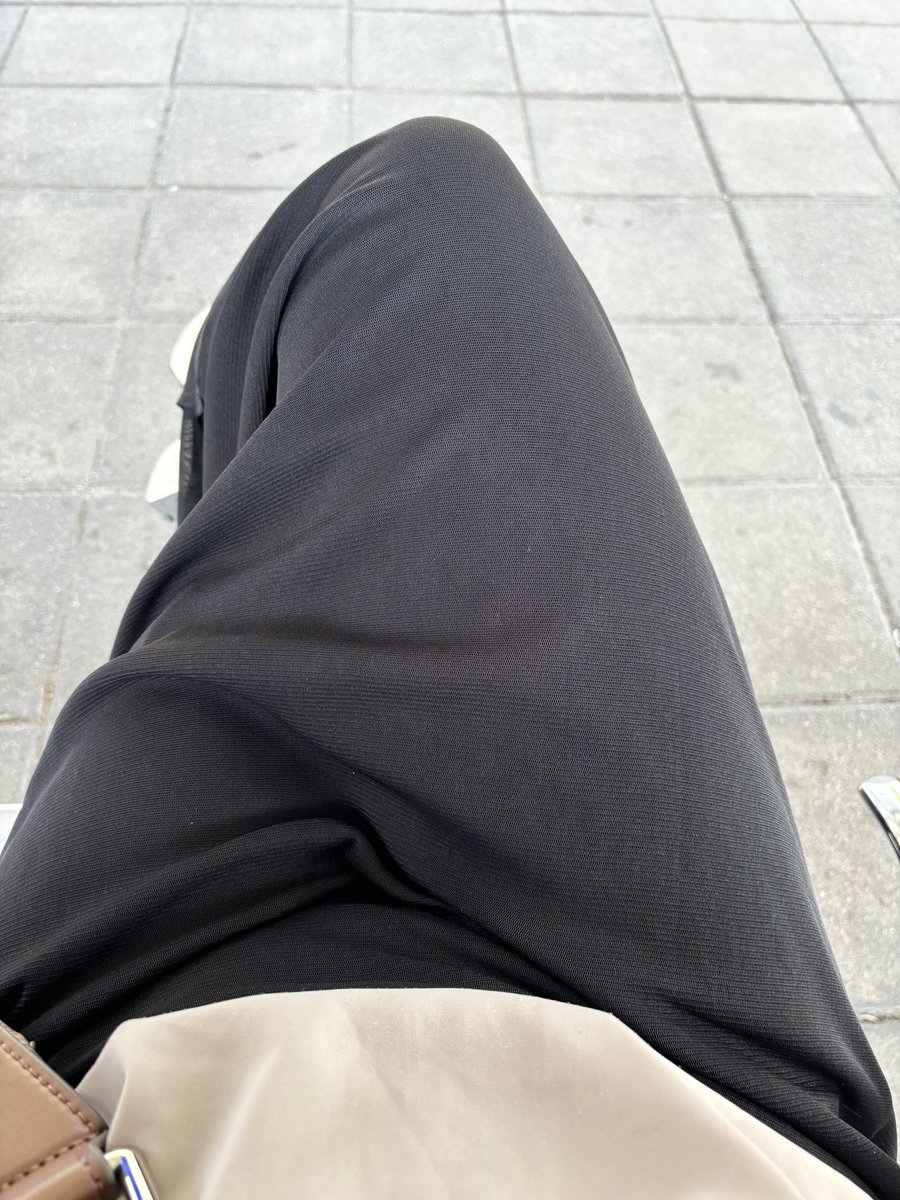 之前從來沒想過板橋桃園也可以買大學生票
很常都直接刷卡就過
可惡
之後我一定要每次都買大學生票 https://t.co/uzgQ3uL4DH