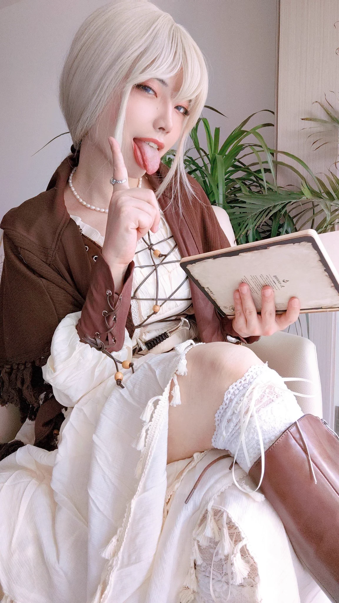 他还是那么爱吐舌 https://t.co/a4m4He1ECN