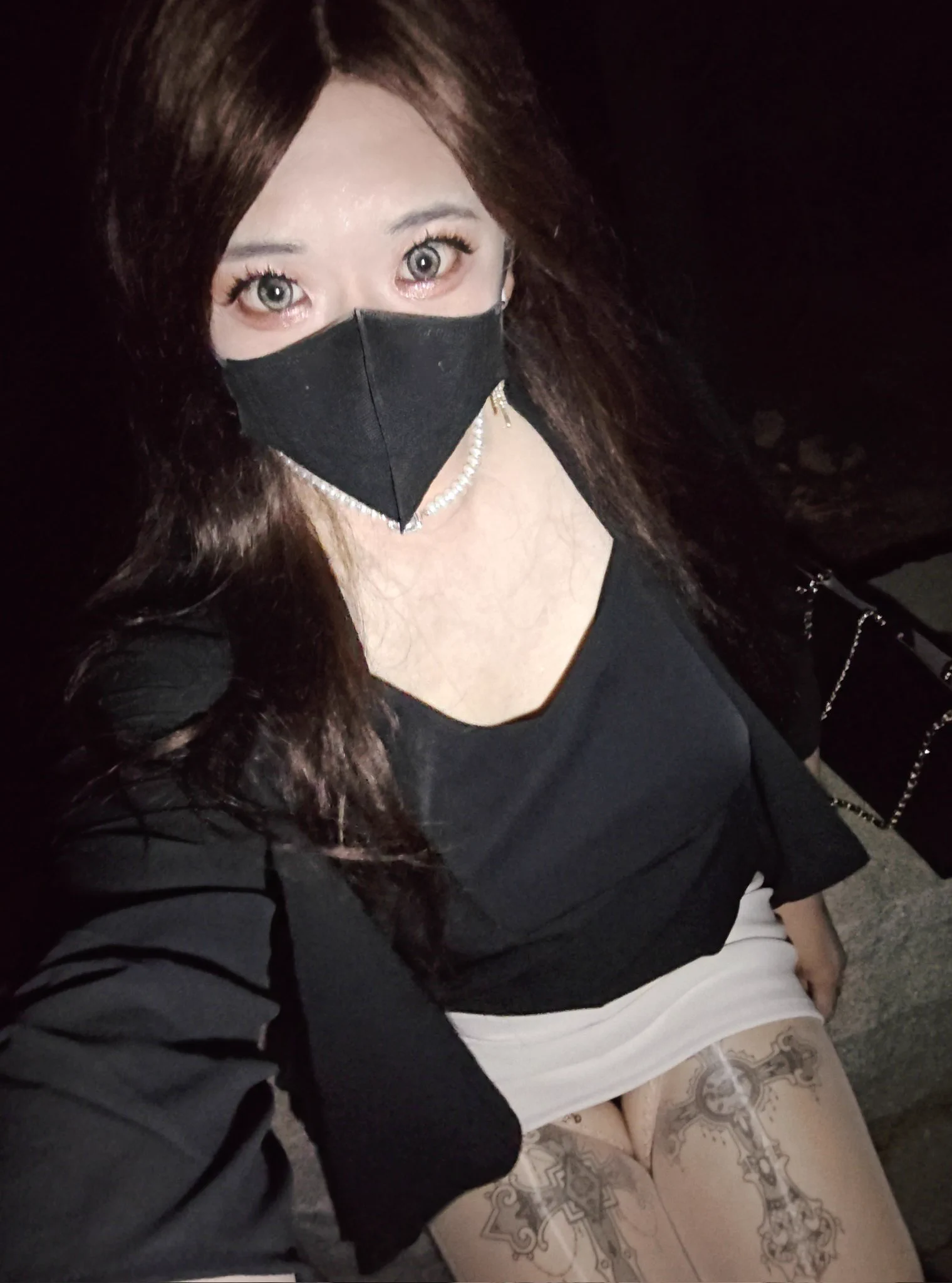 点赞过200发后两张😎 https://t.co/EbA8kRPjyo