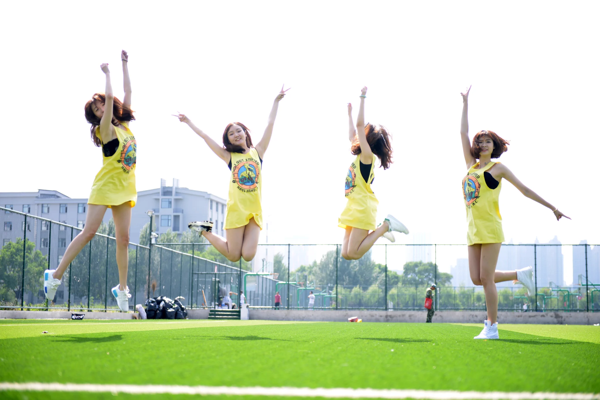 毕业小姐姐写真[247P+2.19G] #眼镜娘 #眼镜妹 #毕业照 #女大学生 #写真 No.073126 预览全套尺度看置顶或私信 投稿：@007share 眼镜娘圈子：https://t.co/VSeJDJ4Yn7 https://t.co/6XISHWe6UC