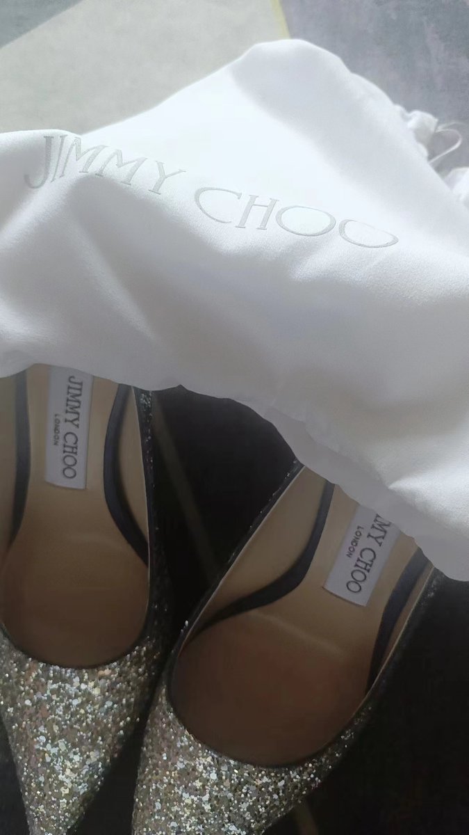 有一点点小硬，还是皮制的舒服 https://t.co/ltspNmxOWU