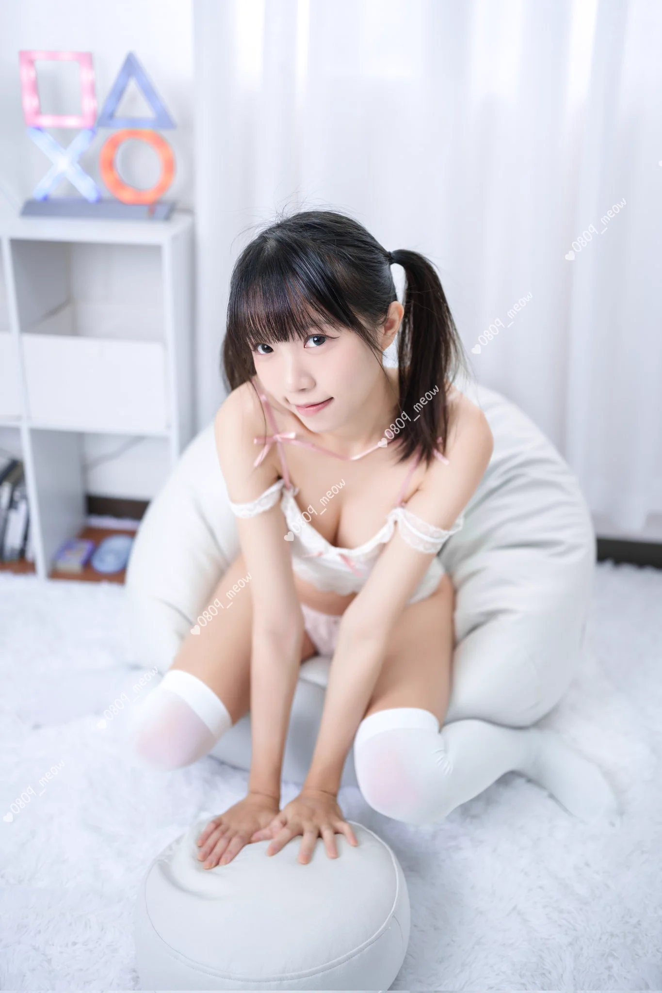 小宅女喵喵ㄉ房間ʕ ◦`꒳´◦ʔ嗯...怎麼一直輸( ꒪꒫꒪)要來我的房間教我玩遊戲嗎....？https://t.co/HJcrAJ4x9k https://t.co/eqBwcgy6wD