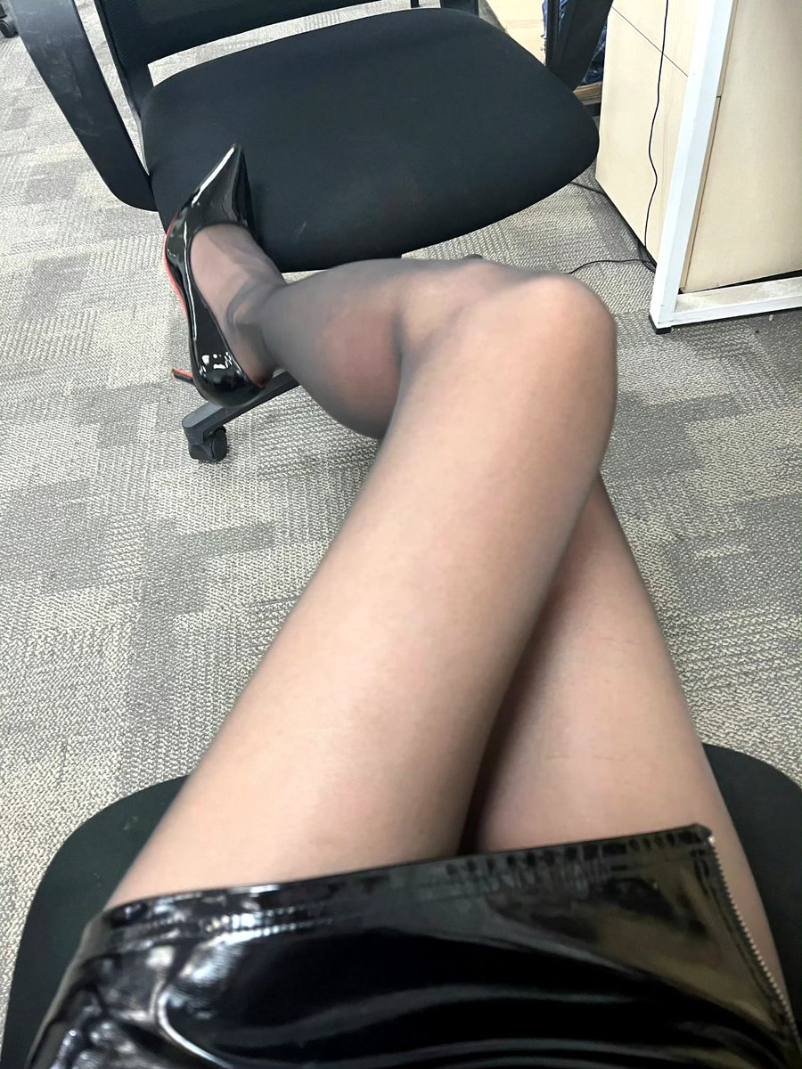 #LingTouch 
🧦 @Lingerie_0 https://t.co/dM7yRvAOJJ