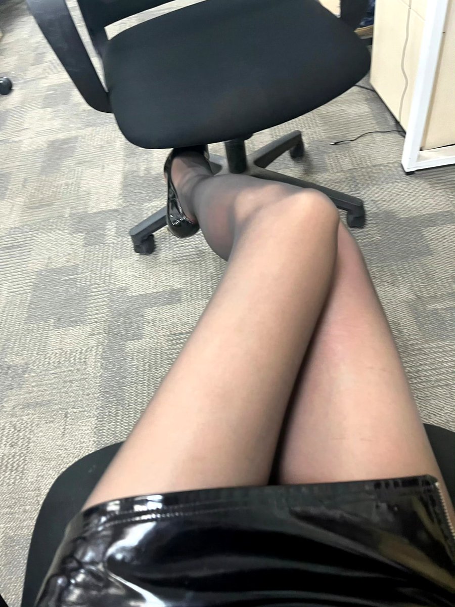 #LingTouch 
🧦 @Lingerie_0 https://t.co/dM7yRvAOJJ