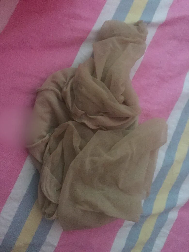 0310地区，河北邯郸推友投稿。重度恋丝的老哥分享老婆的情趣丝袜和内裤，寻找喜欢丝袜、高跟的同城同好交流，互换老婆丝袜内裤。有意向的同好可私信我获取联系方式，拒绝白嫖！ https://t.co/krmyfPczFN