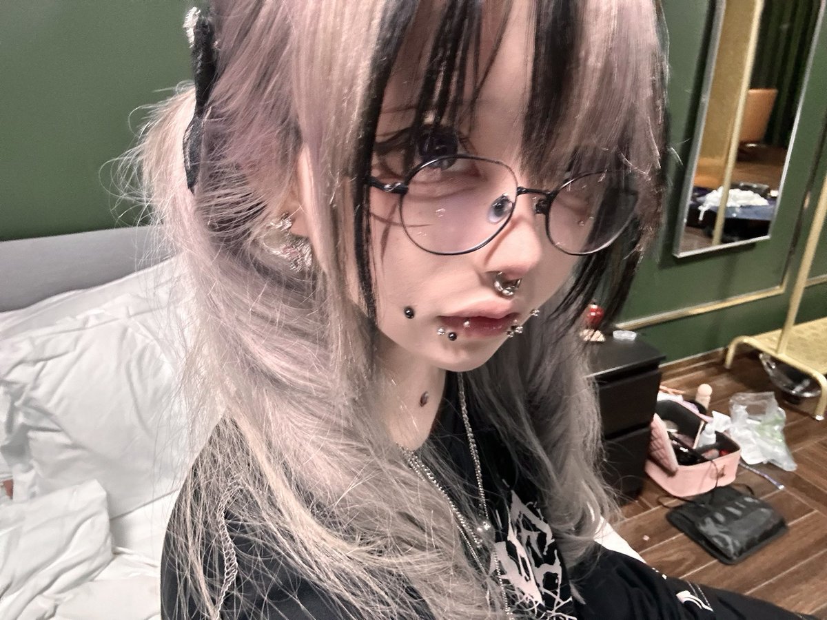 如果你也讨厌我的话，那我就把自己杀掉！！ https://t.co/BsgLYYtsZd