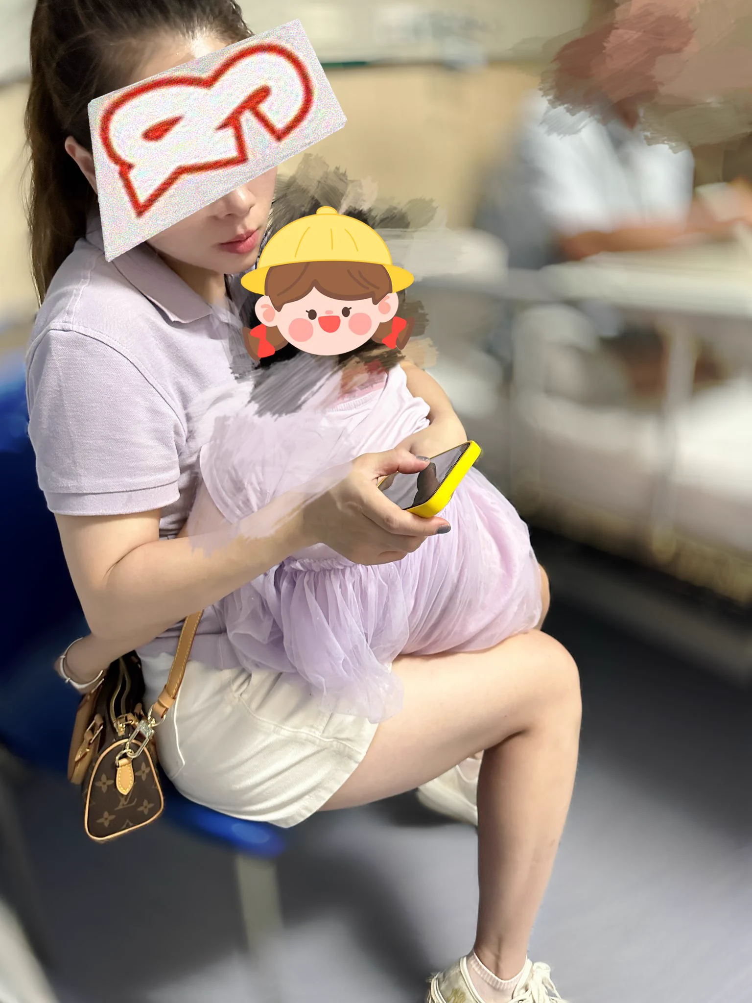 这几天又陪小姨在往医院跑，折腾的我精疲力竭，小姨也憔悴了好多，一个女生又要带娃又要照顾老人，我只能尽量帮她分担一些吧 https://t.co/V5ENaHN3oq