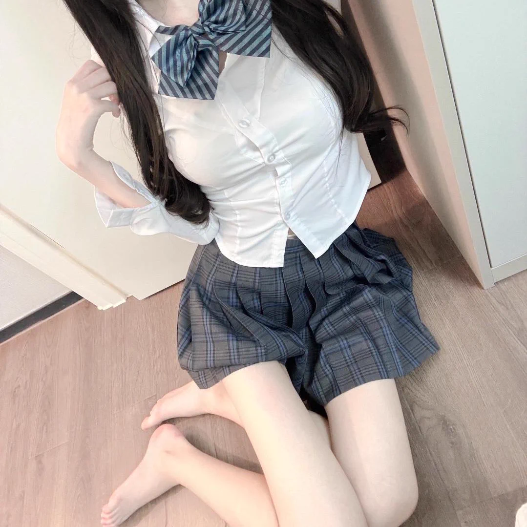 开了三天飞行模式，怎么还没飞到你床上 https://t.co/o1J5nVn5bC