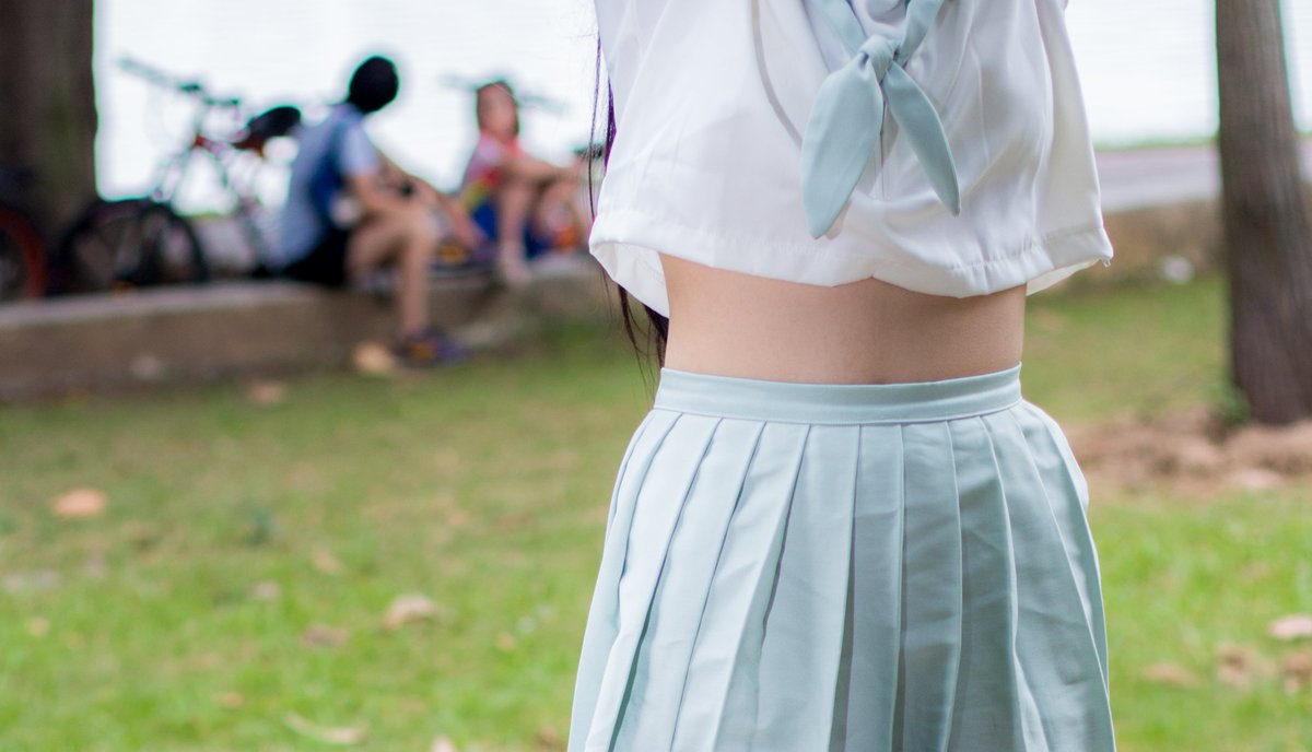 毕业小姐姐写真[36P+335M] #眼镜娘 #眼镜妹 #毕业照 #女大学生 #写真 
No.080816 预览全套尺度看置顶或私信 投稿：@007share 
眼镜娘圈子：https://t.co/VSeJDJ4Yn7 https://t.co/9DzDmoPwmn