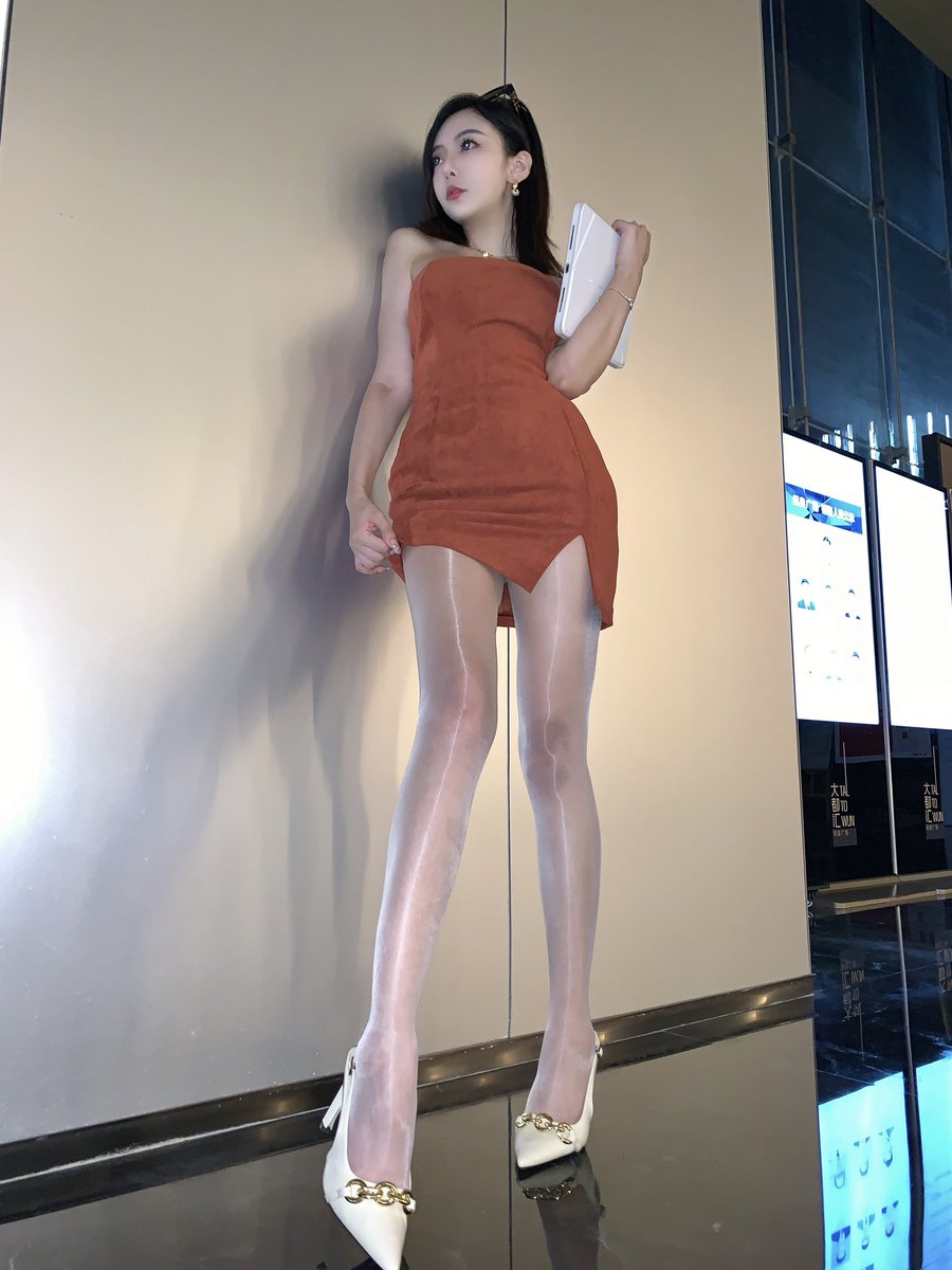 想用我的大长腿想圈住你～ https://t.co/mSv7nf5kZ3