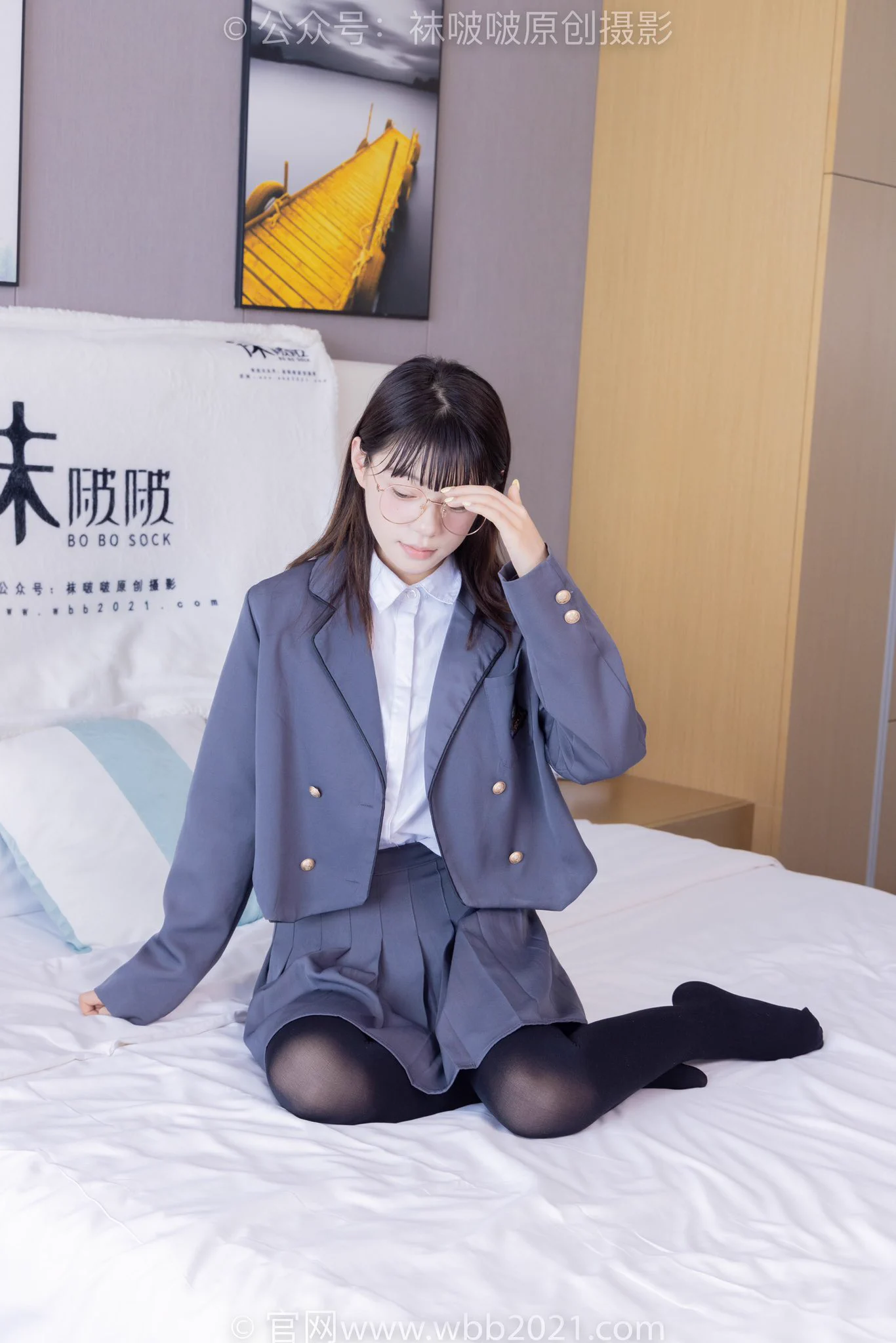 402期：糯米-皮鞋、厚黑丝、学院jk图片数量：140张视频长度： 附带拍摄超长花絮版26分钟（视频分辨率：4K） https://t.co/IQUe5UEbEb